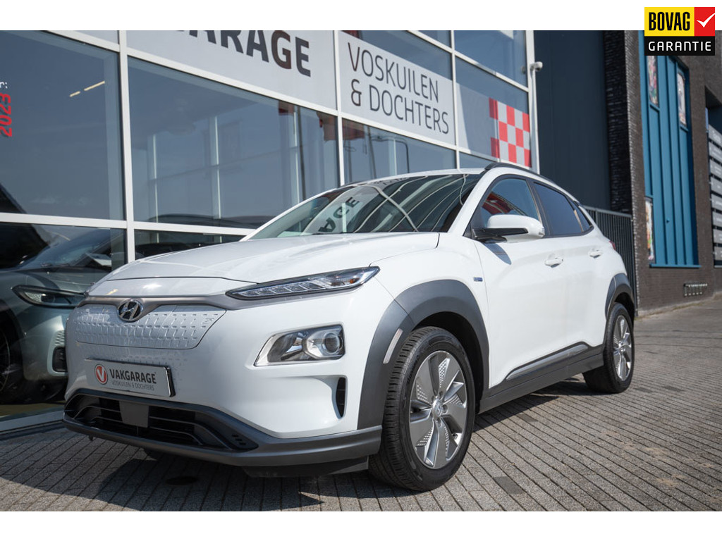 Hyundai Kona EV Fashion XPrime 64 kWh | Camera | Dodehoeksensoren