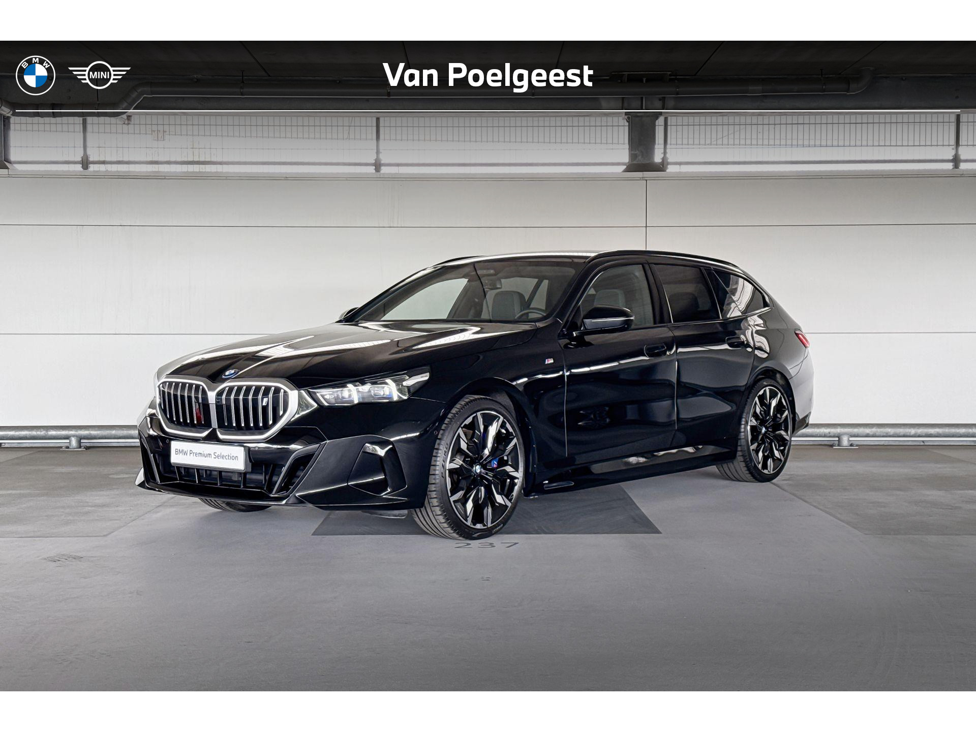 BMW i5 Touring xDrive40 84 kWh