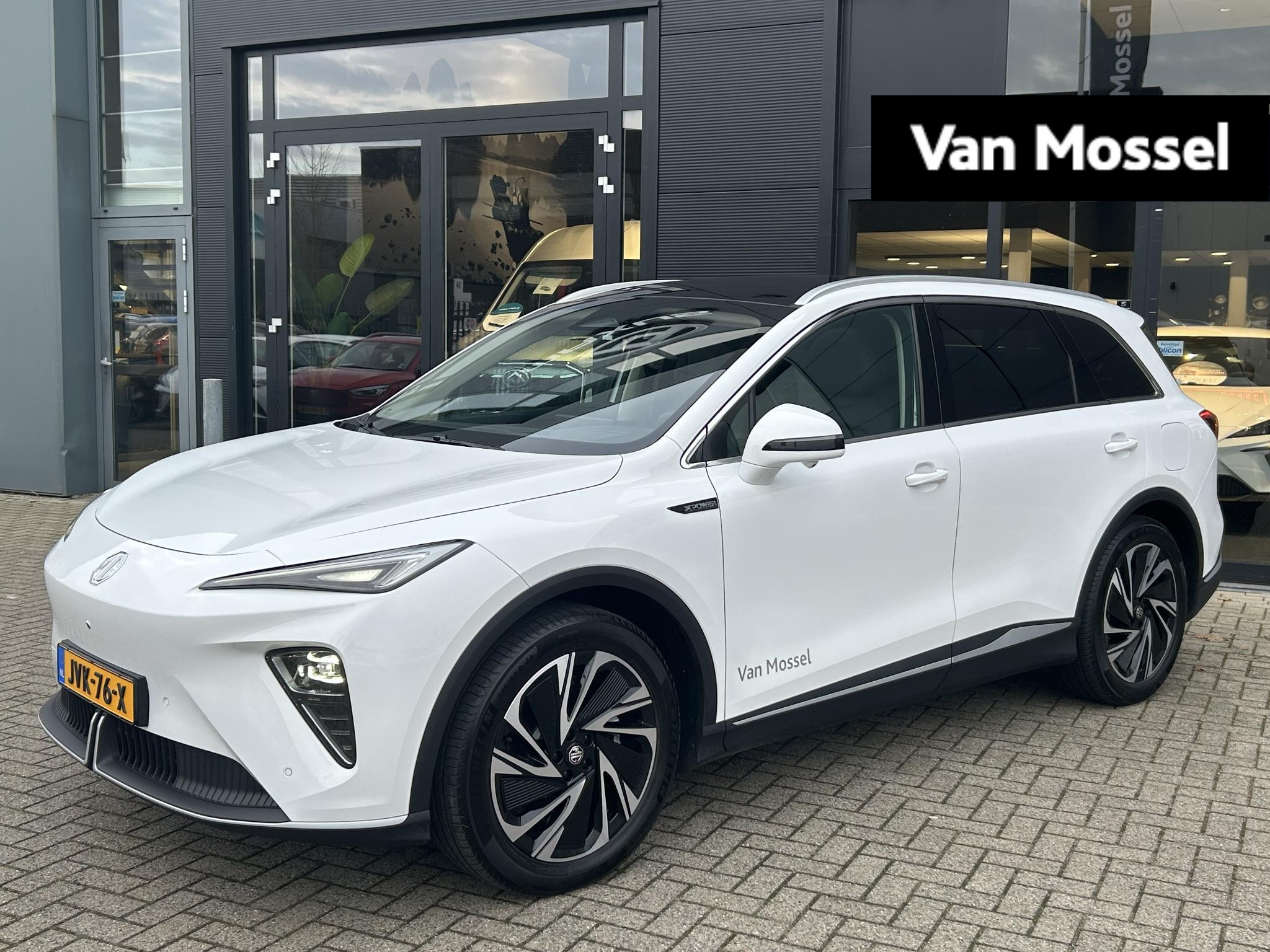 MG MGS6 EV Luxury 4WD 77kWh